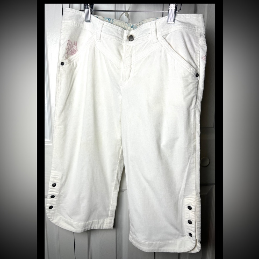 ATHLETA Pants Cropped Capri Corduroy Embroidered Seaside White Pink Short - Picture 2 of 10